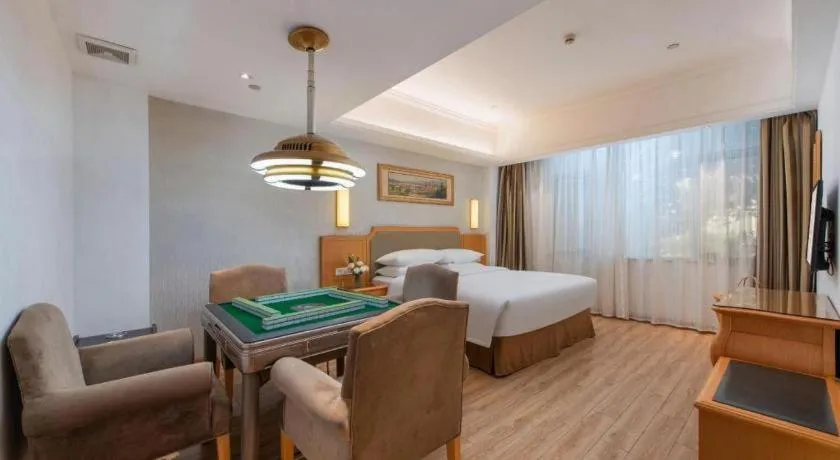 Bed in Vienna Hotel Guangdong Foshan Wenhua North Road