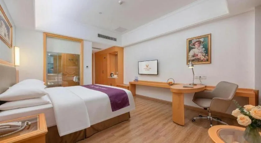 Bed in Vienna Hotel Guangdong Foshan Wenhua North Road