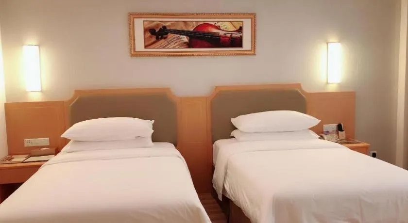 Bed in Vienna Hotel Guangdong Foshan Wenhua North Road