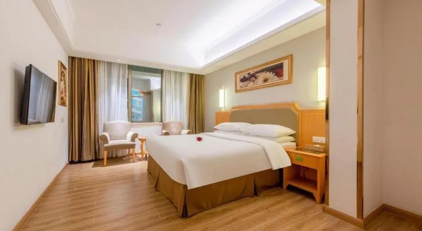 Bed in Vienna Hotel Guangdong Foshan Wenhua North Road