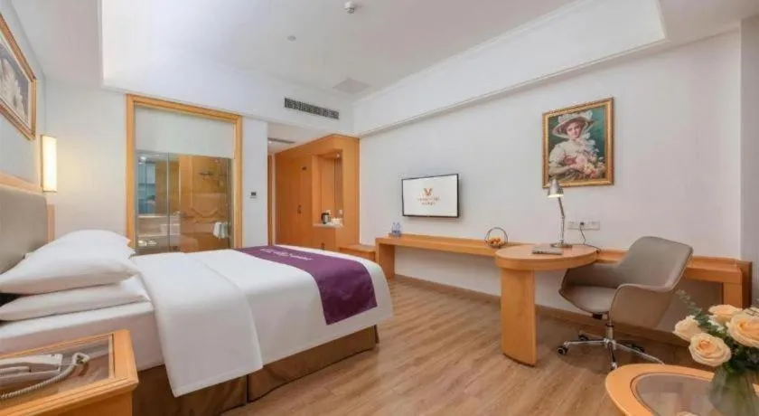 Bed in Vienna Hotel Guangdong Foshan Wenhua North Road