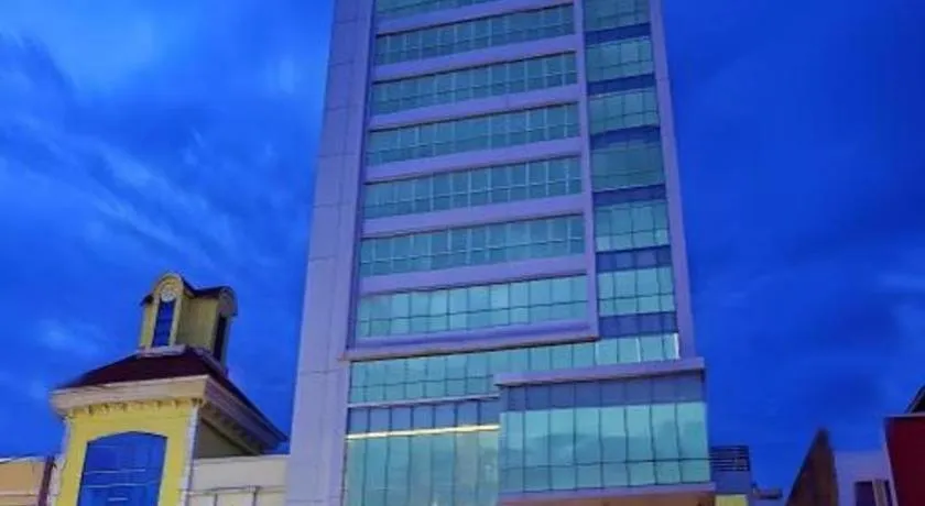 Horison Ultima Semarang