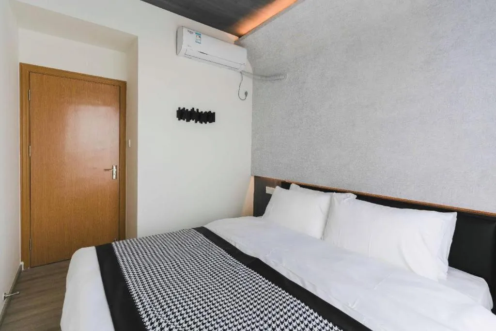 Bed in LIA Hotel Meilin Branch