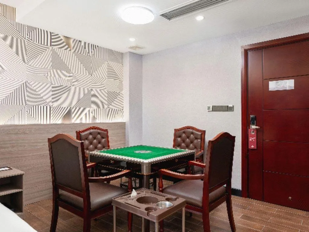 Borrman Hotel Huizhou Danshui High-speed Railway Huiyang Station