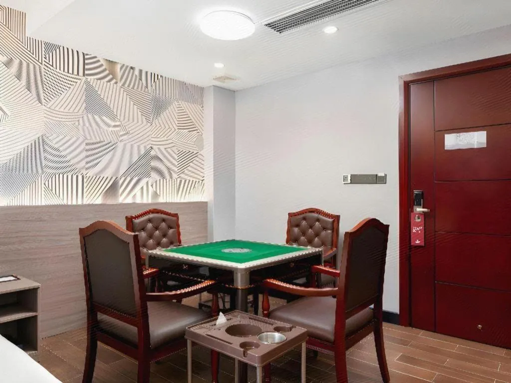 Borrman Hotel Huizhou Danshui High-speed Railway Huiyang Station