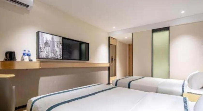 Bed in City Comfort Inn Nanning Kuaihuan Building Materials Market Yongwu Road Metro Station