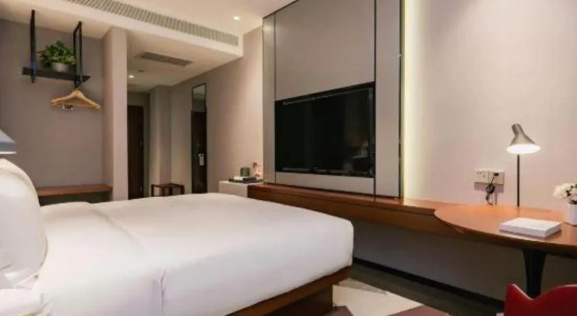 Bed in Borrman Hotel Xi'an North High-speed Railway Station