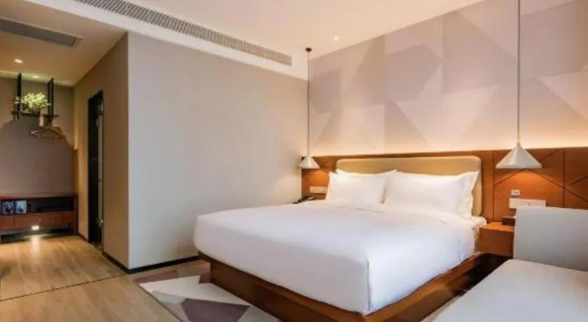 Bed in Borrman Hotel Xi'an North High-speed Railway Station