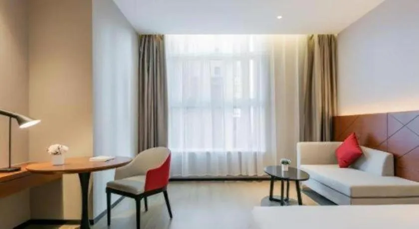 Bed in Borrman Hotel Xi'an North High-speed Railway Station