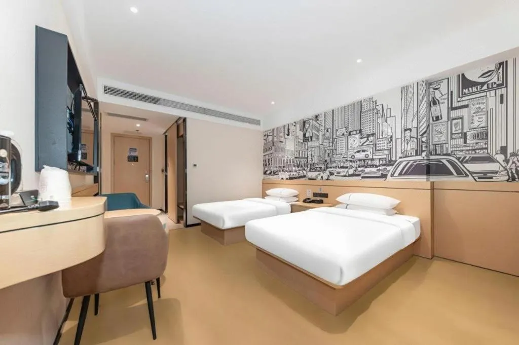Bed in City Comfort Inn Jingzhou Fantawild Shashi Middle School