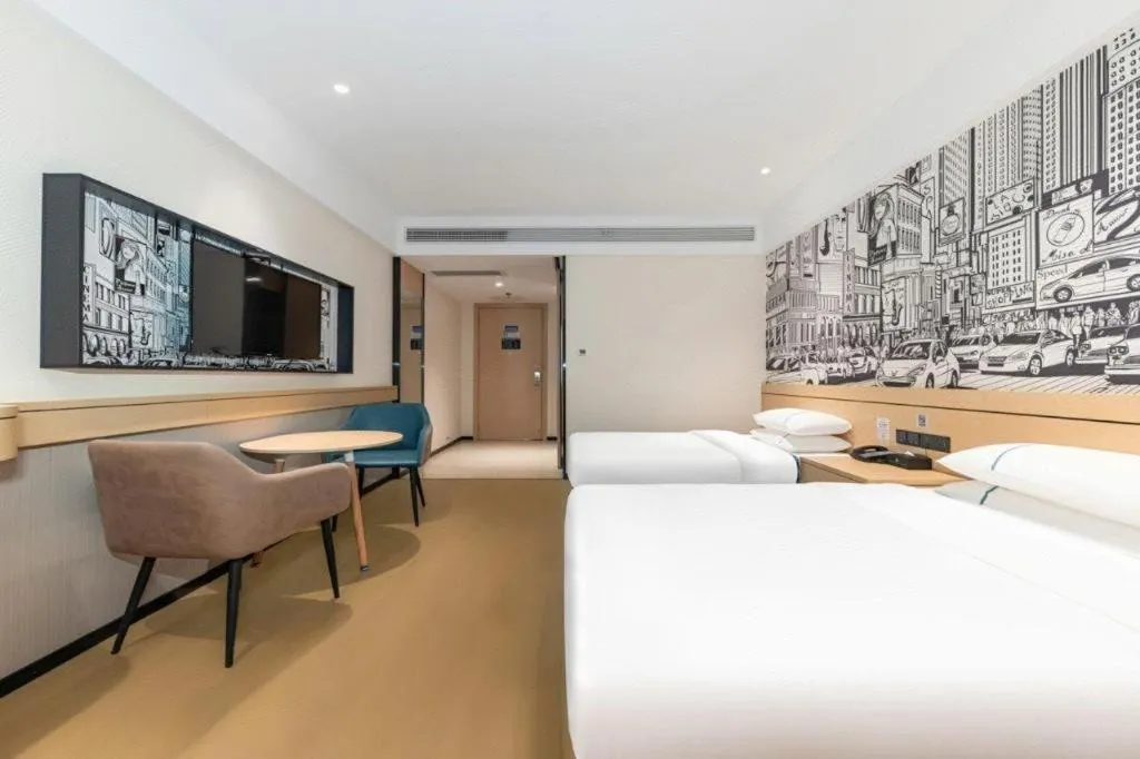 Bed in City Comfort Inn Jingzhou Fantawild Shashi Middle School