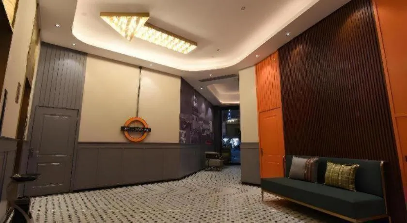 Premier City Comfort Hotel Hechi Luocheng Central Plaza