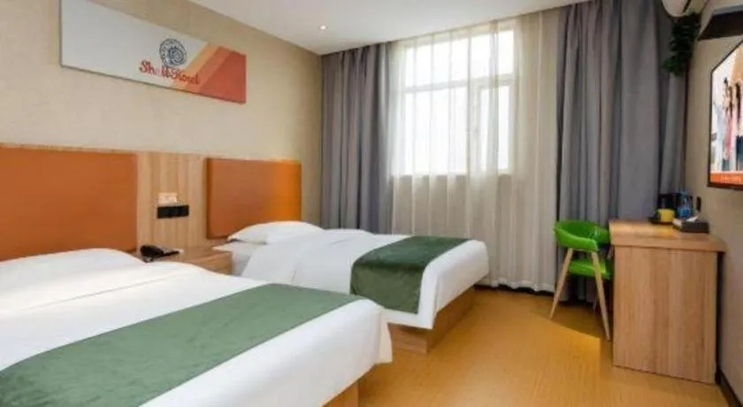 Bed in Shell Hotel Shnaghai Beiqiao Metro Station