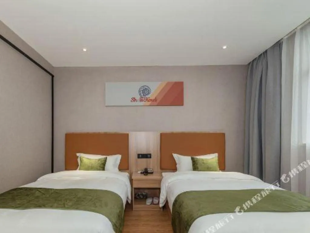 Bed in Shell Hotel Shnaghai Beiqiao Metro Station
