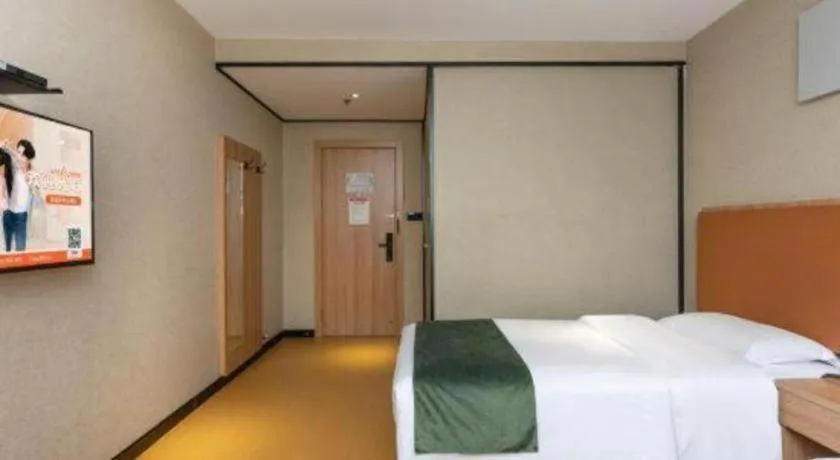 Bed in Shell Hotel Shnaghai Beiqiao Metro Station