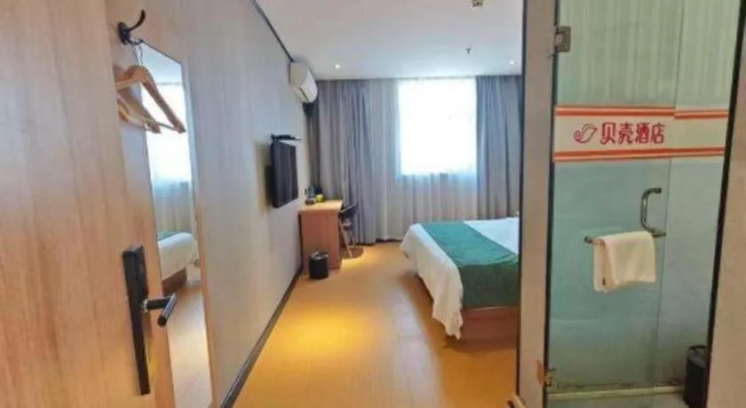 Bed in Shell Hotel Shnaghai Beiqiao Metro Station