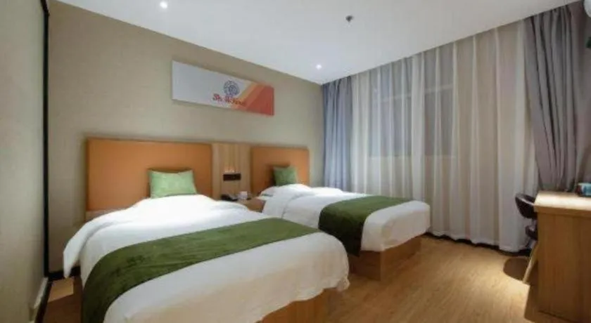 Bed in Shell Hotel Shnaghai Beiqiao Metro Station