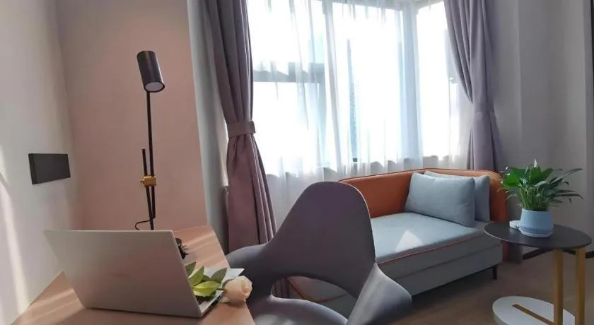 GreenTree Eastern Chongqing Yangjiaping Pedestrian Street Mixc Hotel