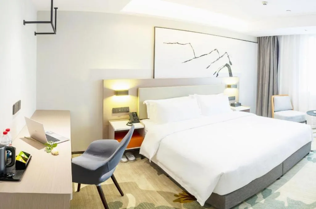 Bed in GreenTree Eastern Chongqing Yangjiaping Pedestrian Street Mixc Hotel