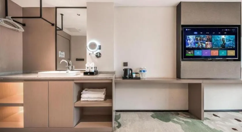 GreenTree Eastern Chongqing Yangjiaping Pedestrian Street Mixc Hotel