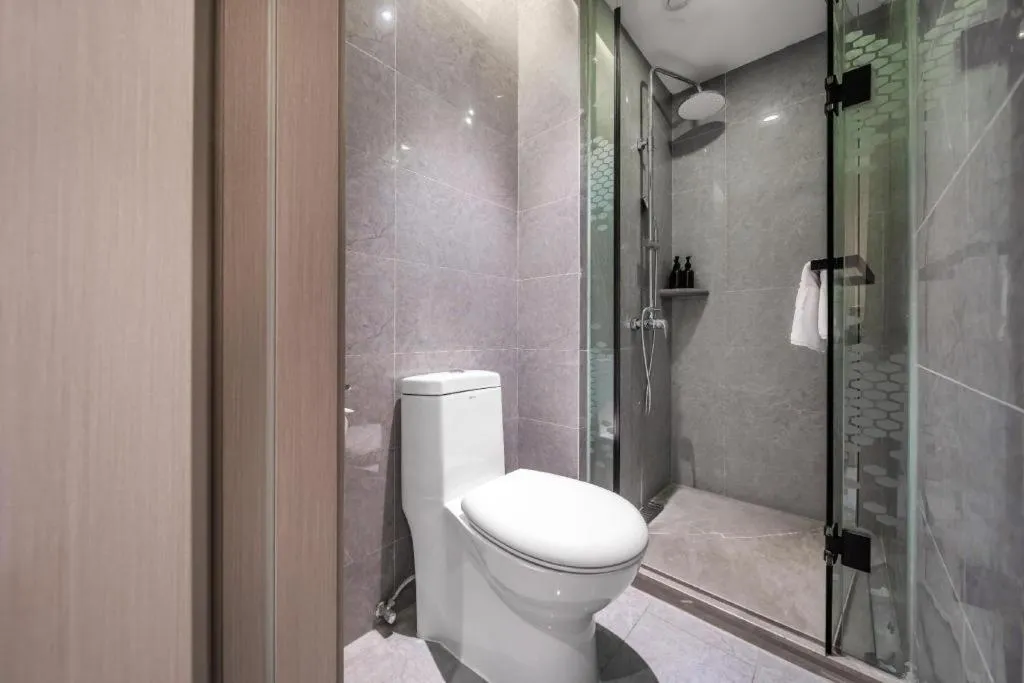 GreenTree Eastern Chongqing Yangjiaping Pedestrian Street Mixc Hotel