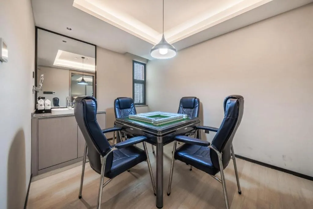 GreenTree Eastern Chongqing Yangjiaping Pedestrian Street Mixc Hotel