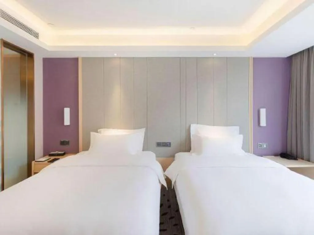 Bed in GreenTree Eastern Hotel Kashgar Oid City Xiangfei Park