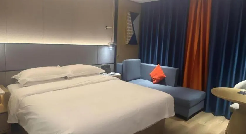 Bed in Gya Hotel Zhuhai International Airport New Town