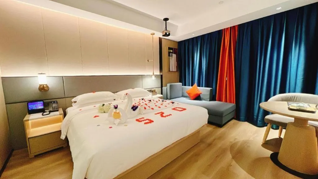 Bed in Gya Hotel Zhuhai International Airport New Town