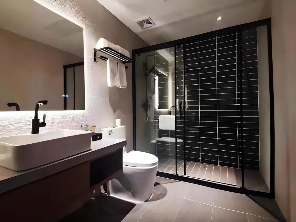 Green Tree Inn Luoyang Fenghuang Mansion Mudan Square Metro Station