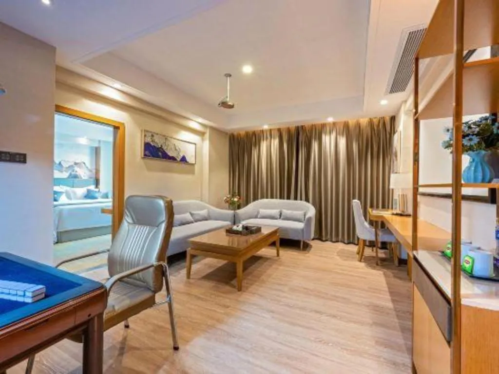 Bed in Green Tree Inn Zhuhai International Airport Huafa Shangdu