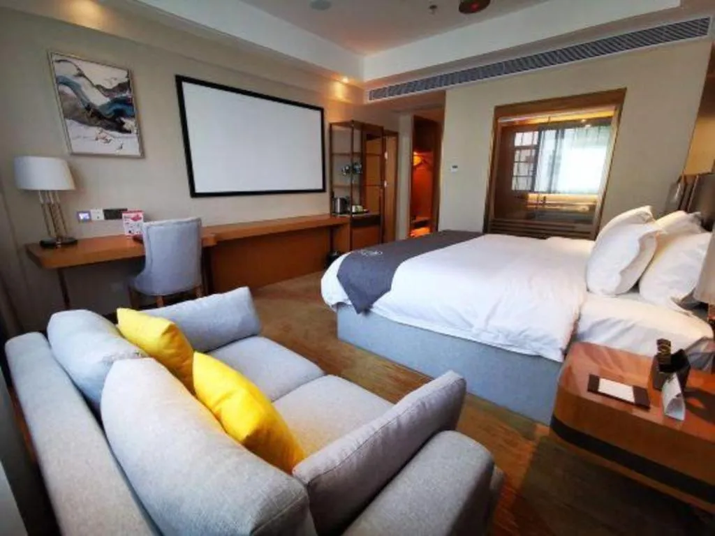 Bed in Green Tree Inn Zhuhai International Airport Huafa Shangdu