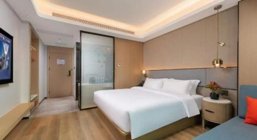 Bed in Green Tree Inn Zhuhai International Airport Huafa Shangdu