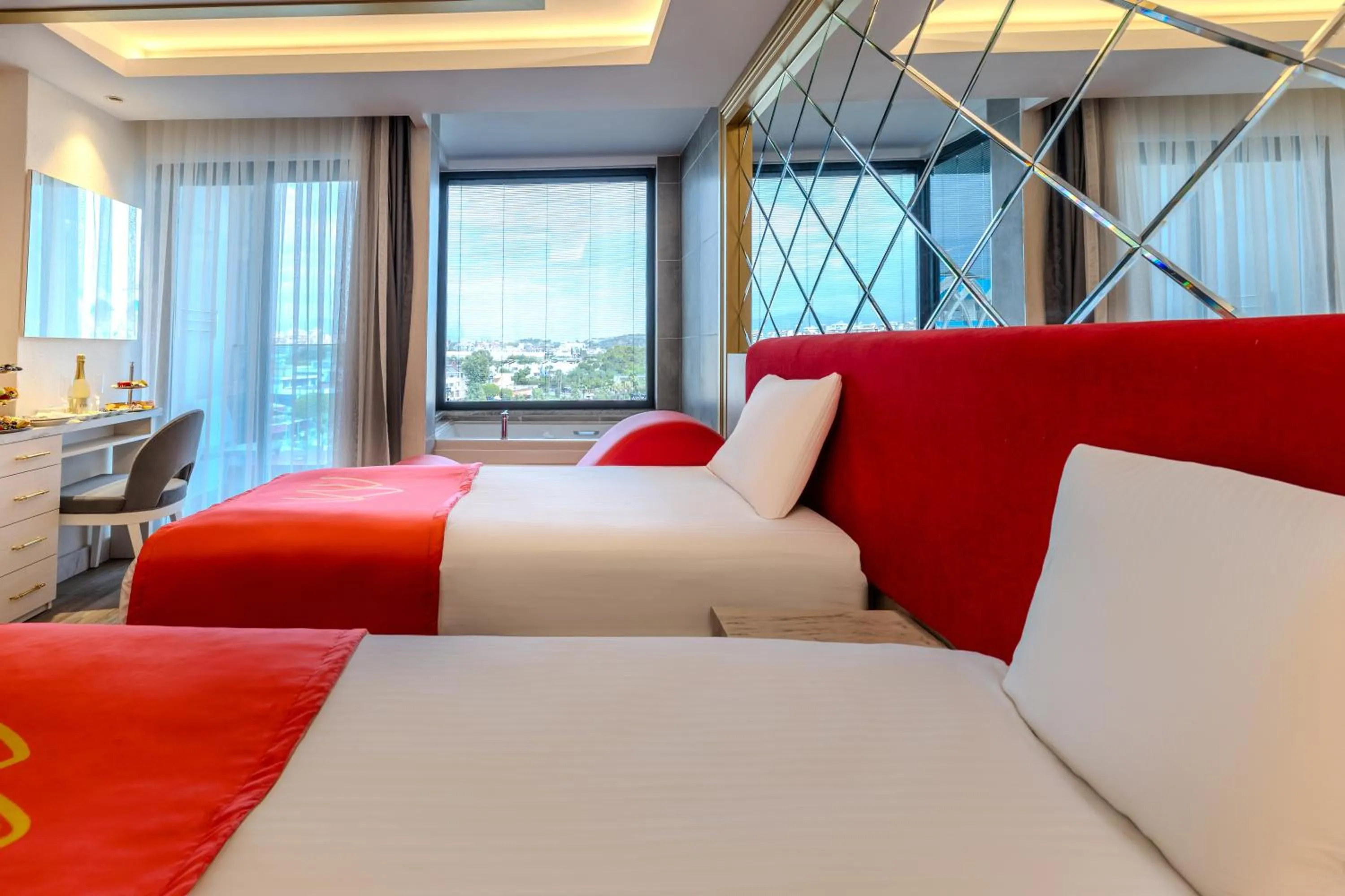 Bedroom, Bed in Granada Luxury Red Adult Only