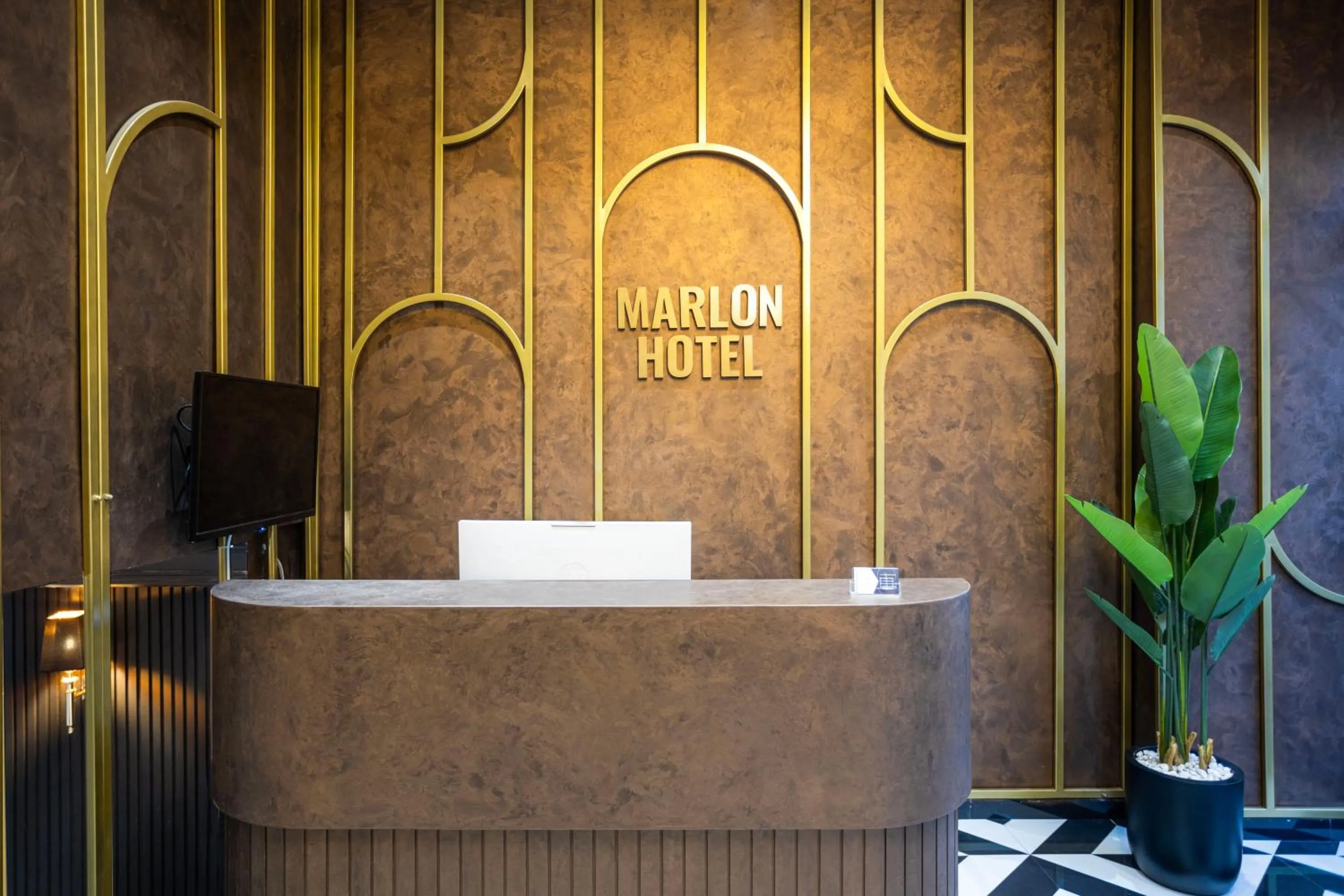 Lobby or reception in Marlon Hotel