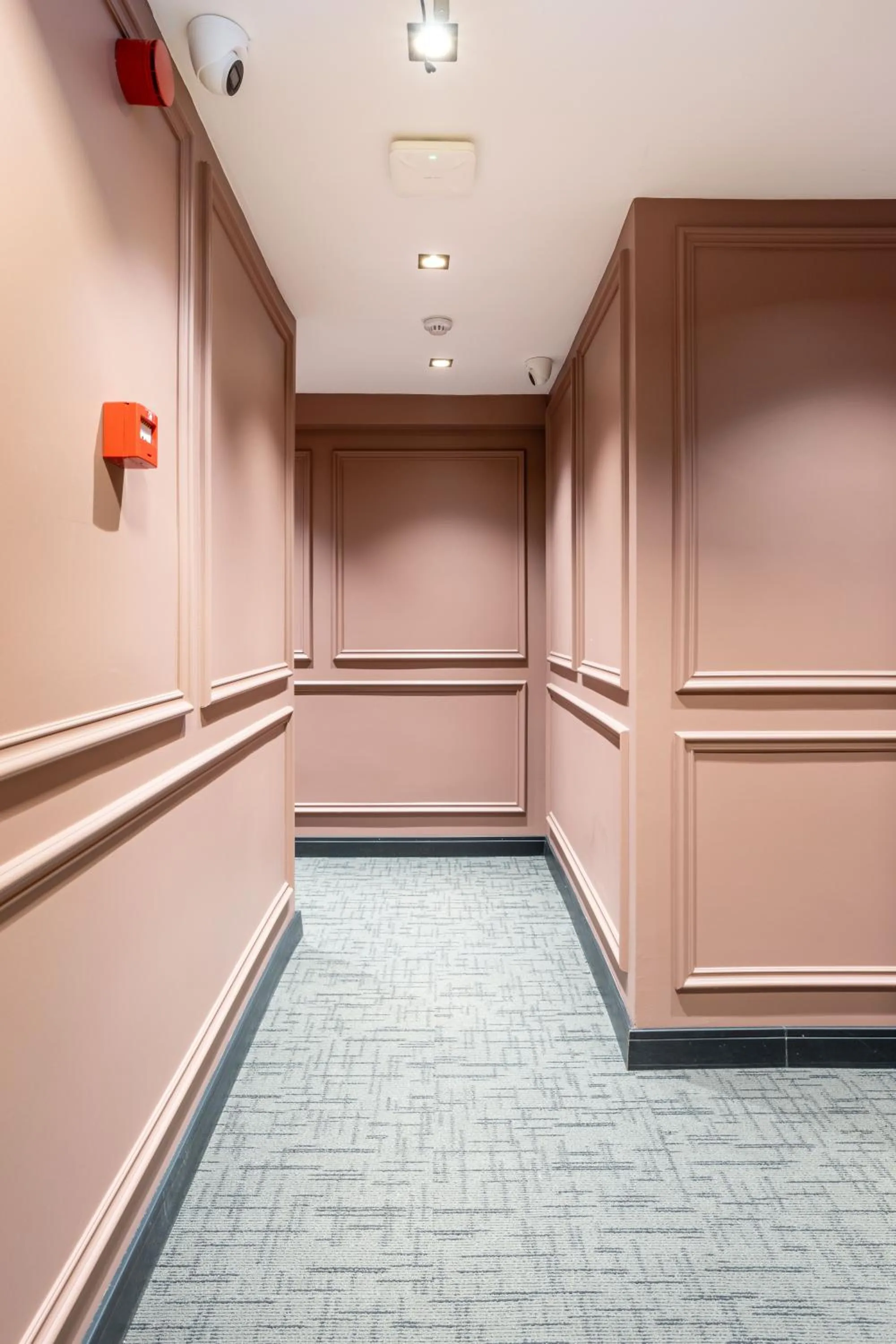 Decorative detail in Marlon Hotel