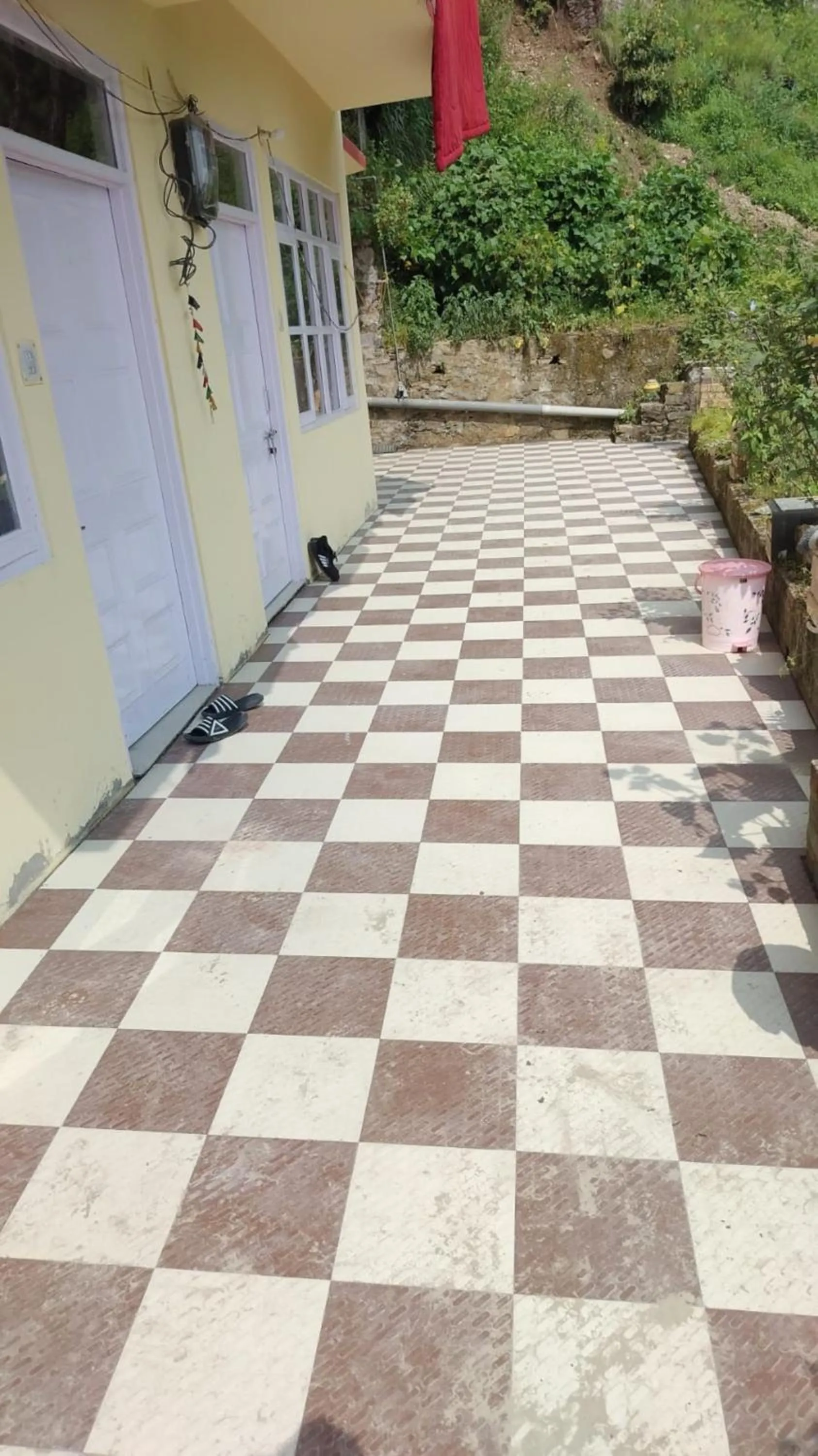 Day in Goroomgo Homestay Sukh Dham Shimla - Homestay Like Home Feeling Mountain View