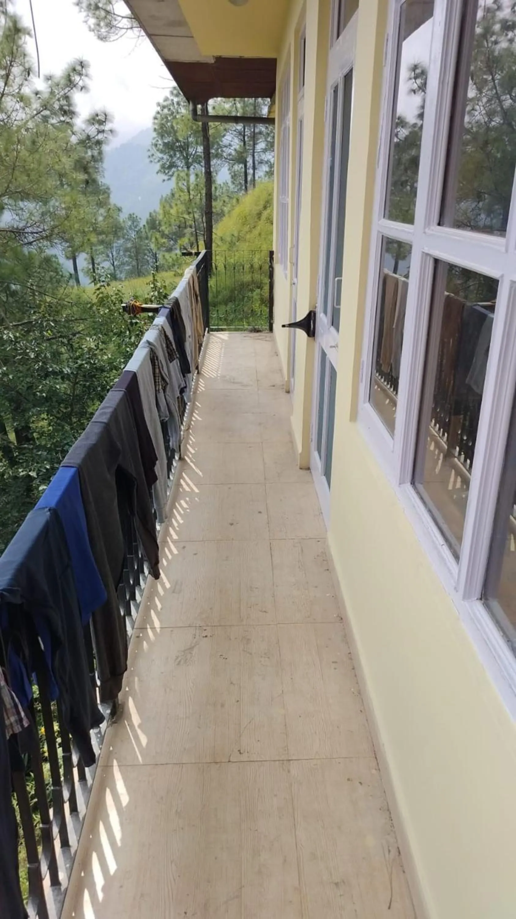 Property building, Balcony/Terrace in Goroomgo Homestay Sukh Dham Shimla - Homestay Like Home Feeling Mountain View