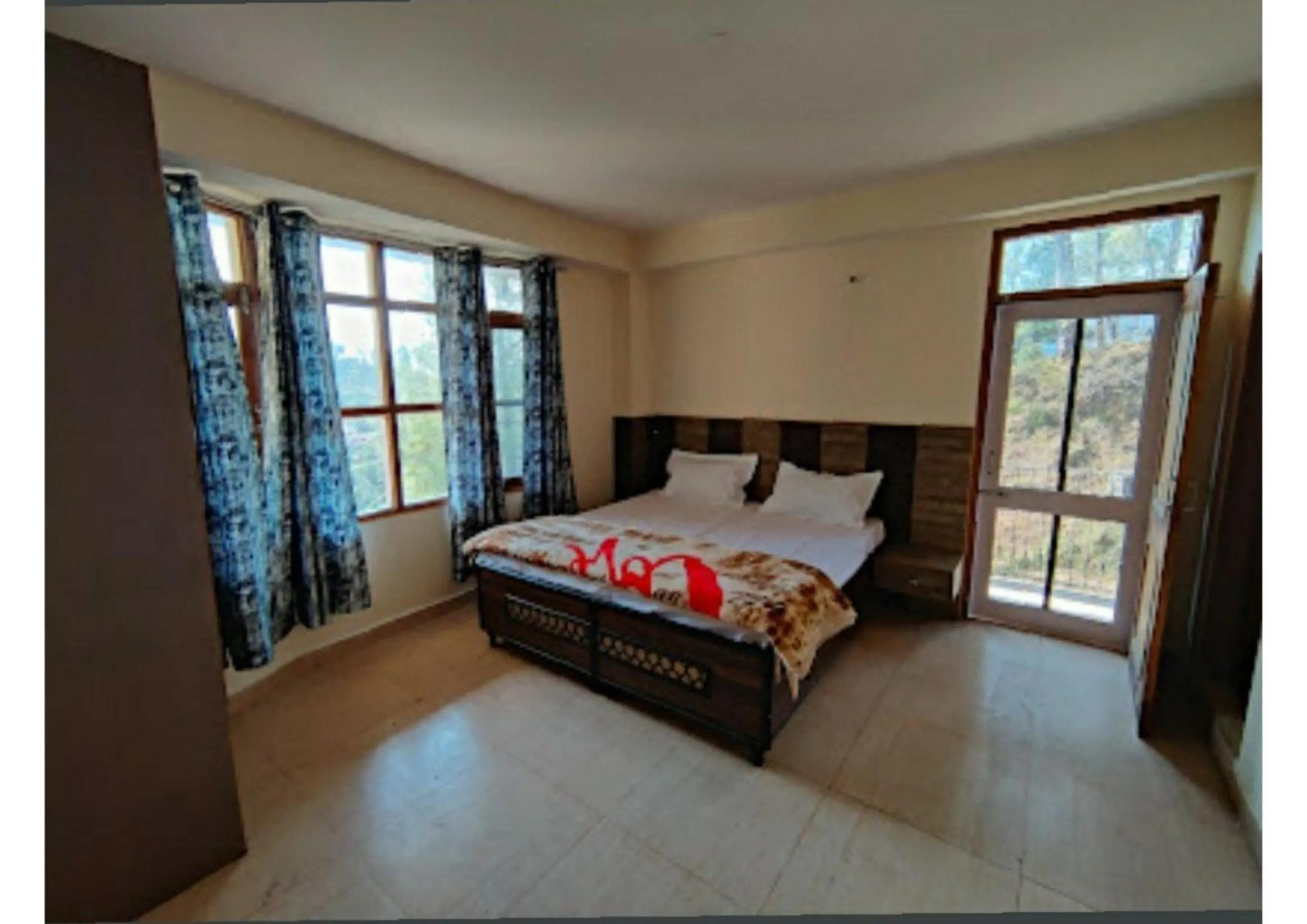 Bed in Goroomgo Homestay Sukh Dham Shimla - Homestay Like Home Feeling Mountain View