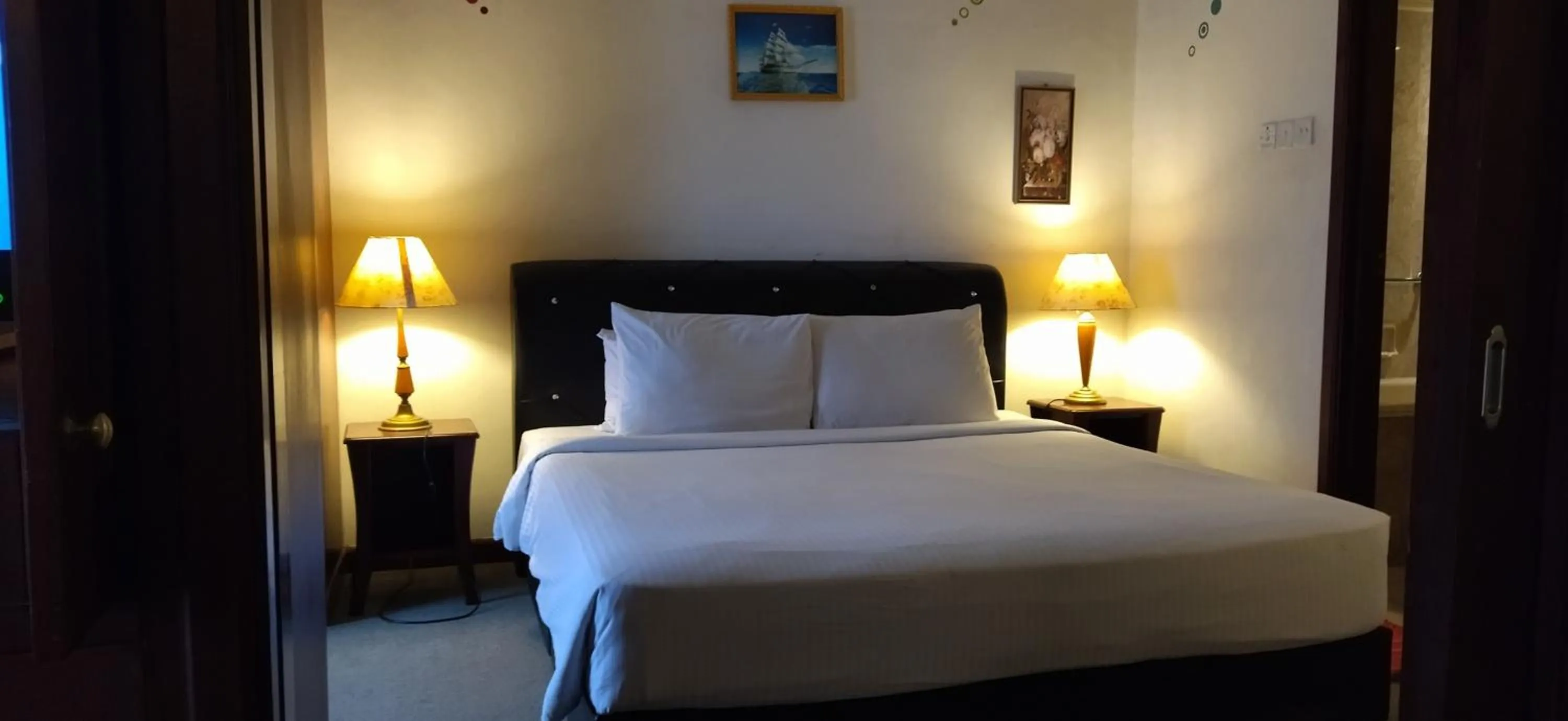 Bedroom in EMAS Service Suite Times Square