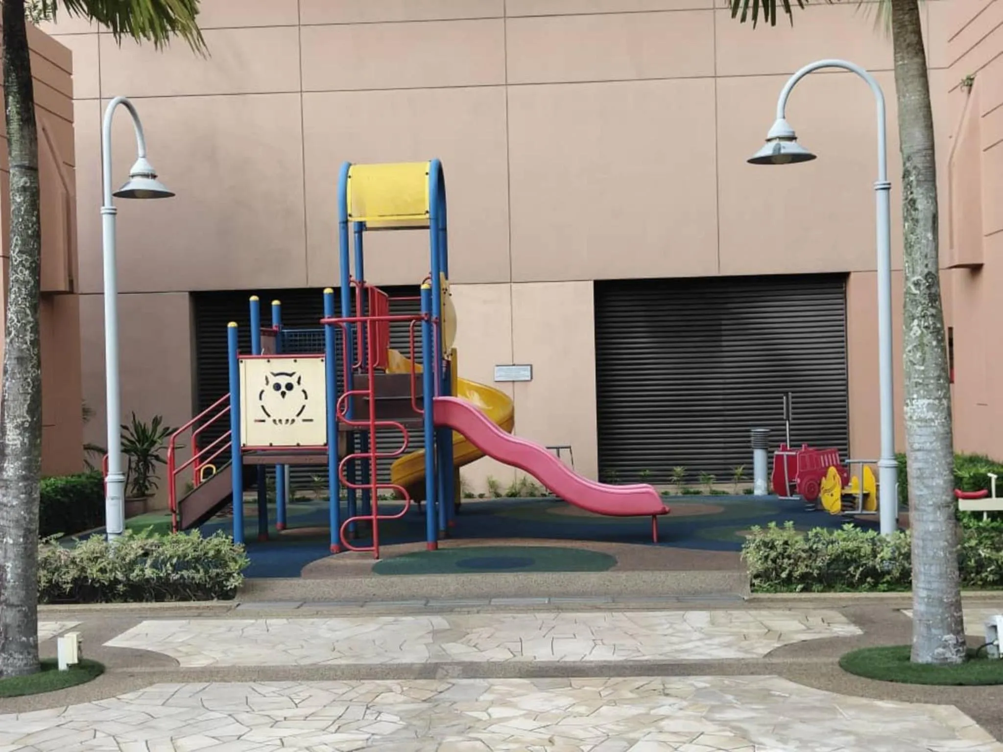 Children play ground in EMAS Service Suite Times Square