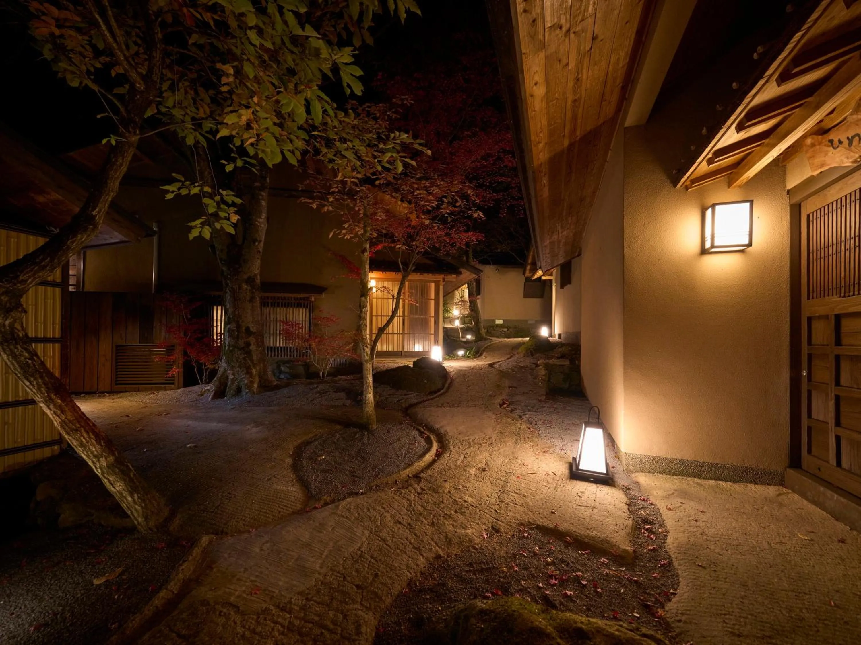 Night in Yufuin Rakuyu