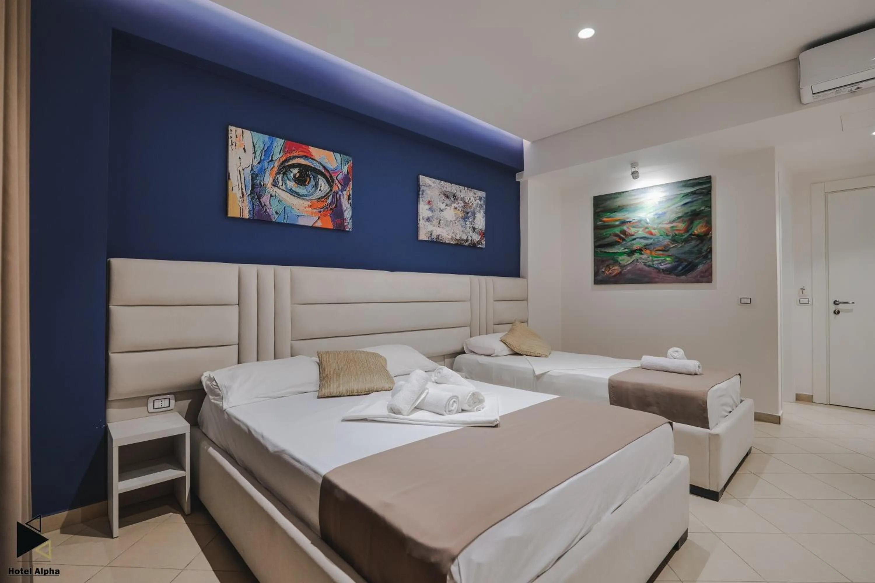 View (from property/room), Bed in Hotel Alpha