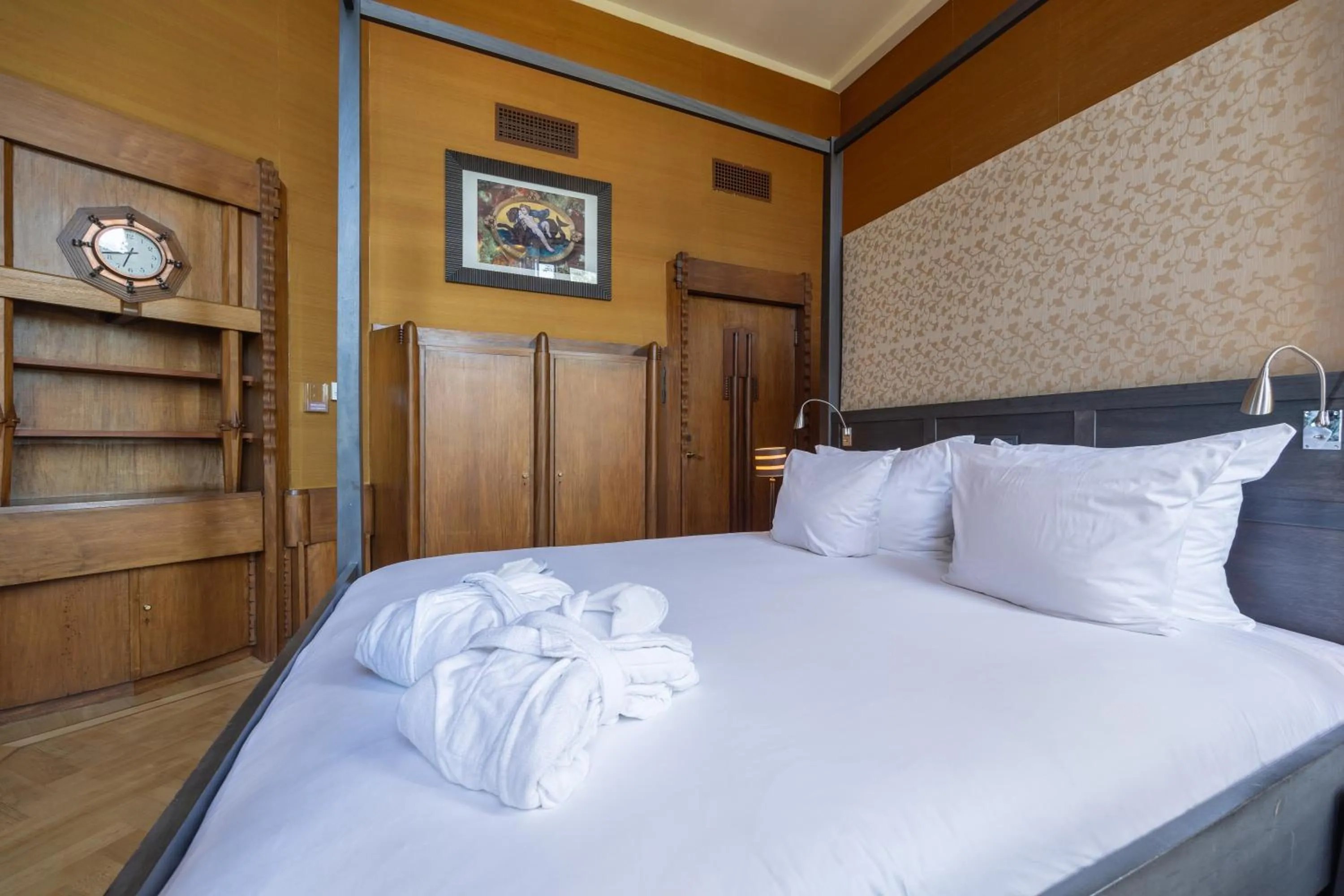 Bedroom, Bed in Grand Hotel Amrâth Amsterdam