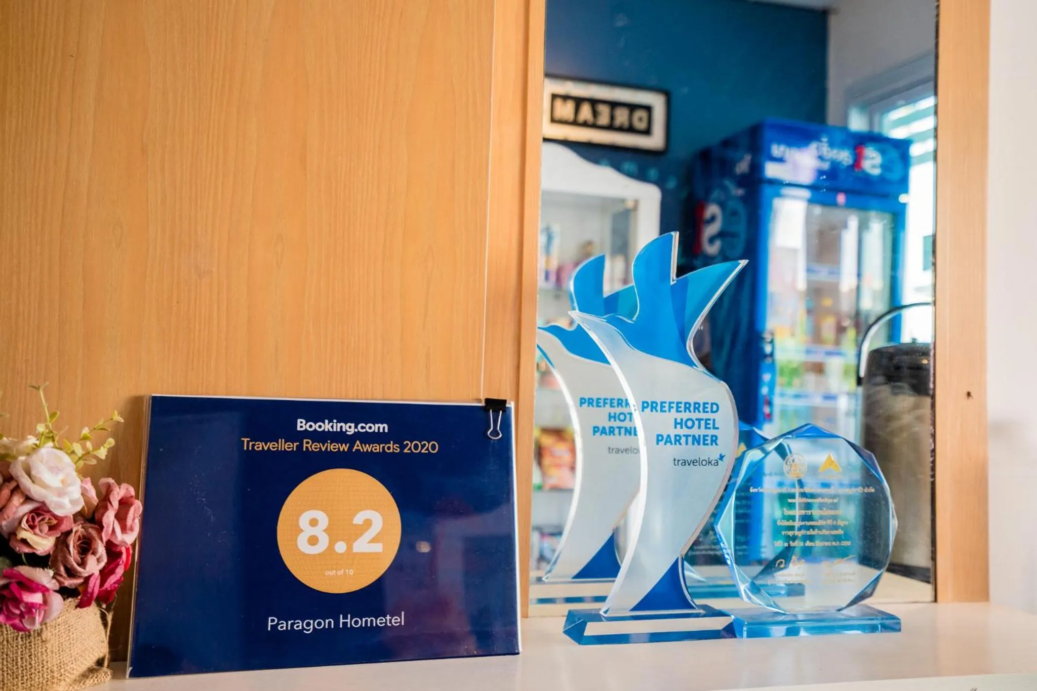 Lobby or reception in Paragon Hometel