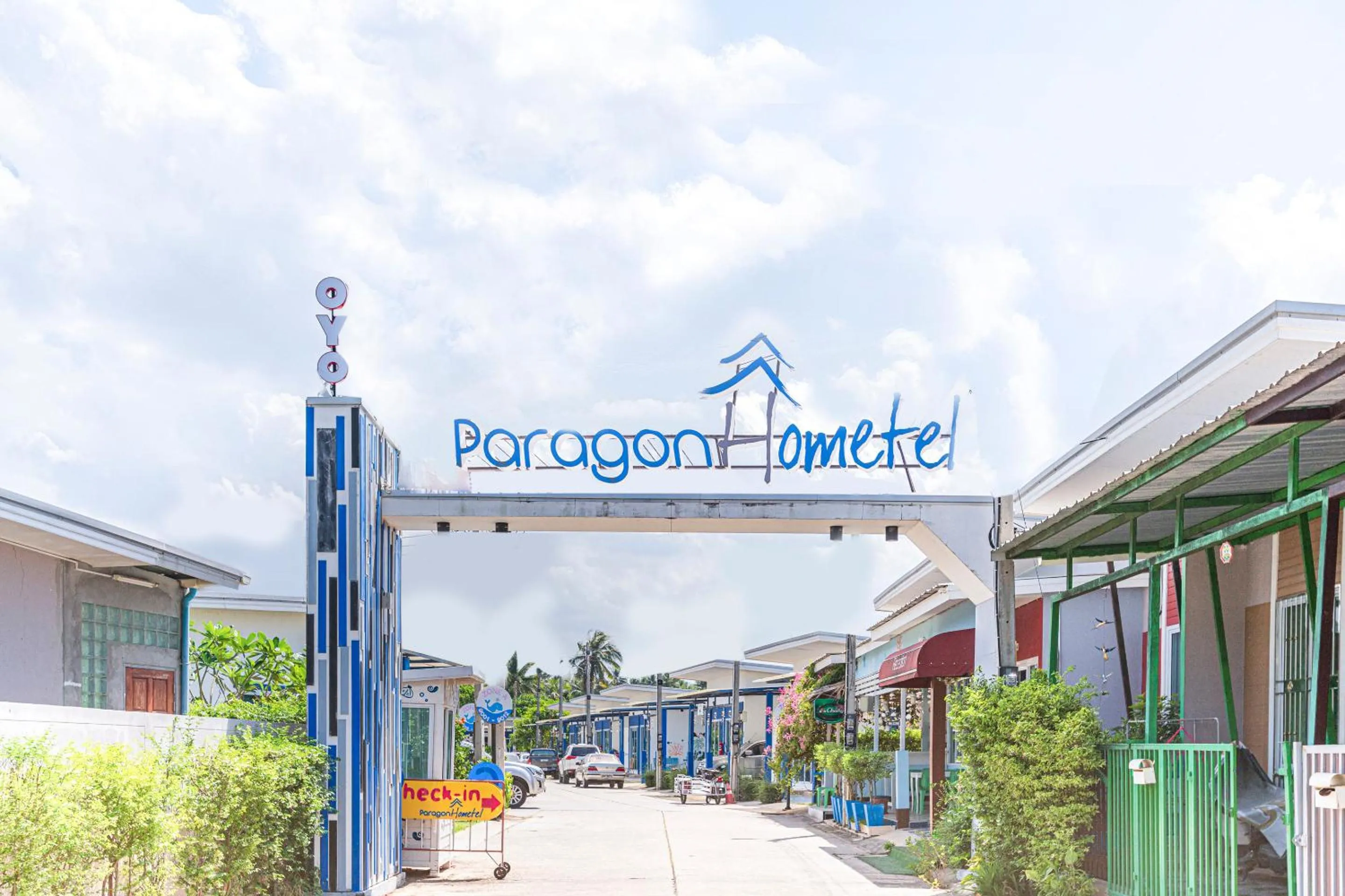 Property logo or sign in Paragon Hometel