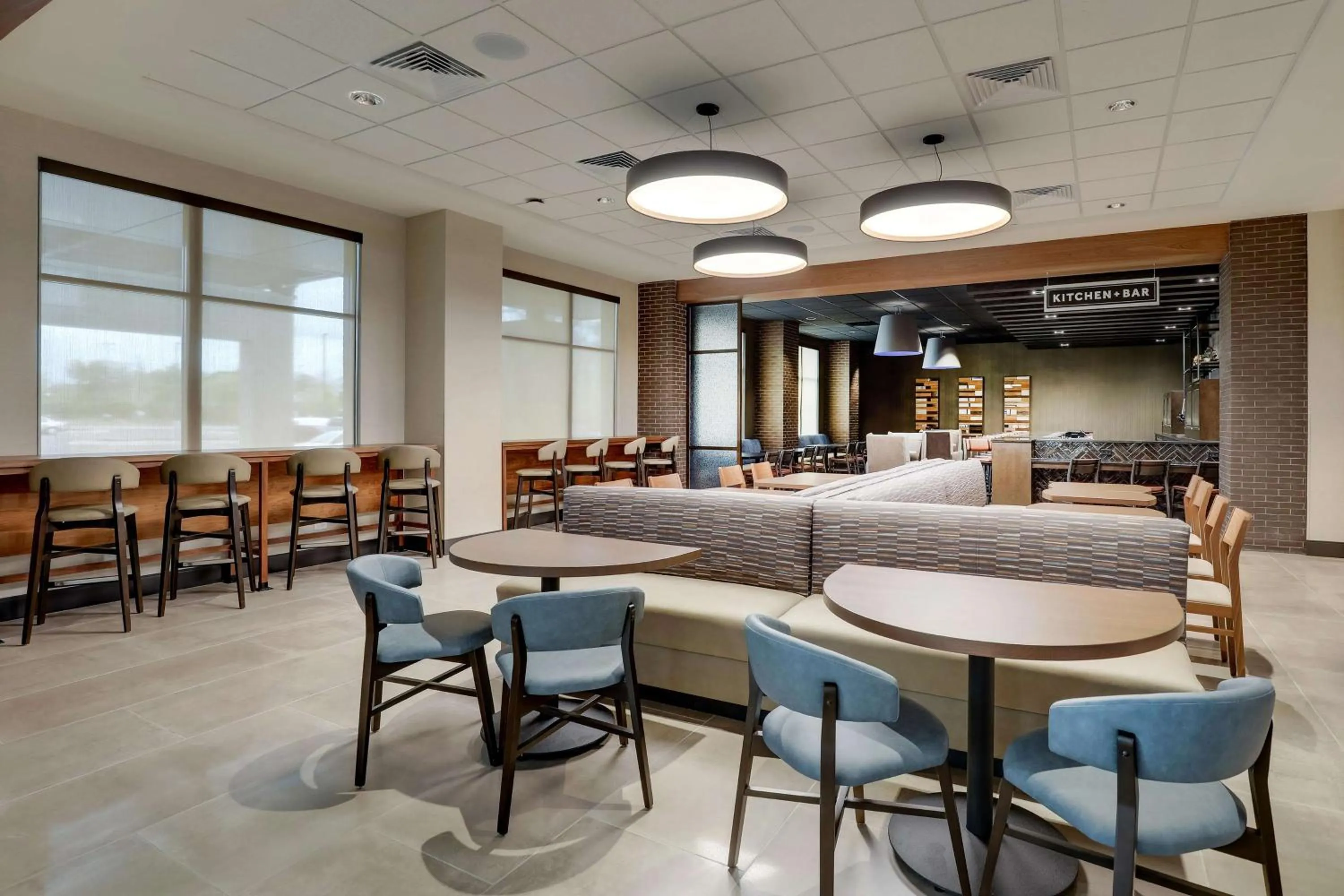 Restaurant/places to eat in Drury Plaza Hotel Chattanooga Hamilton Place