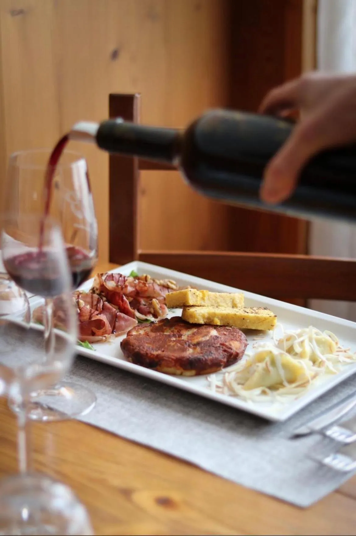 Restaurant/places to eat in Al Benvenuto Hotel & Restaurant