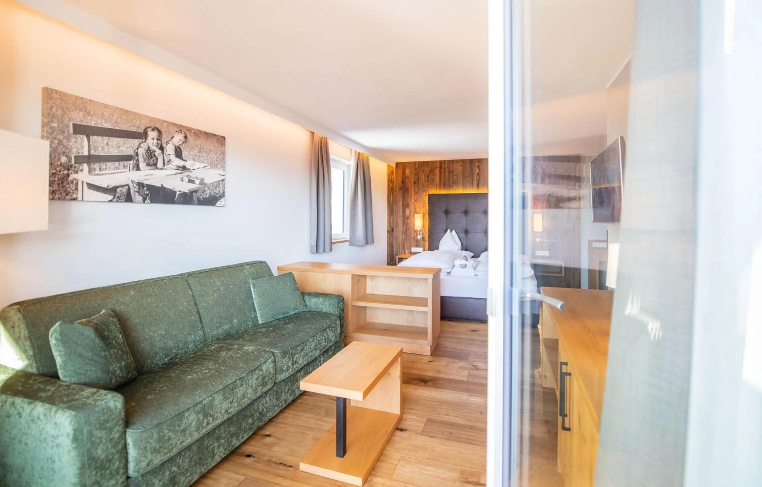 Photo of the whole room, Bed in Hotel DAS ROYAL in Obereggen