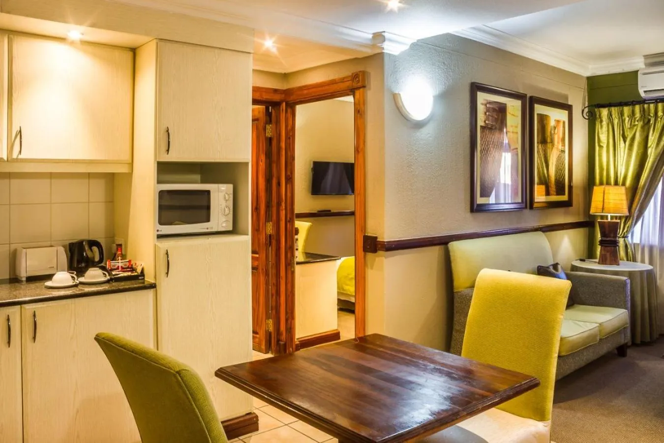 Kitchen or kitchenette in Peermont Mondior Hotel